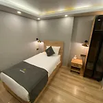 Hotel Art Karakoy *