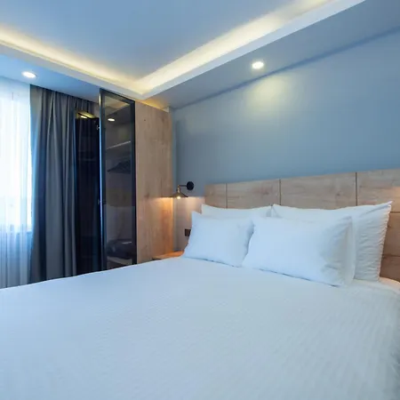 Art Karakoy Hotel *