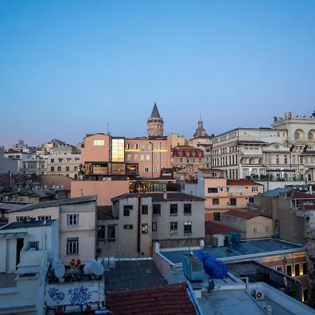 Hotel Art Karakoy *